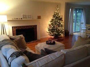 14 Linden St, Wellesley, MA 02482