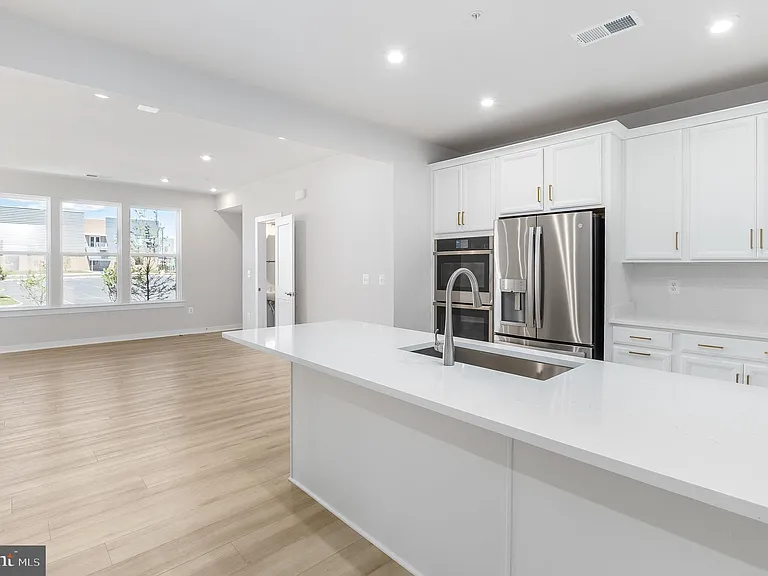 44514 Wolfhound Sq — Photo 12
