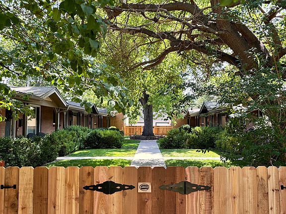 Entrance from 26th Ave.