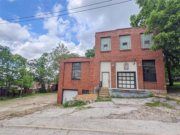 2nd image of 3705 Commonwealth Ave