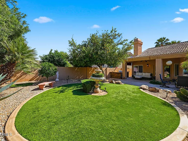 7642 E Hartford Dr — Photo 44
