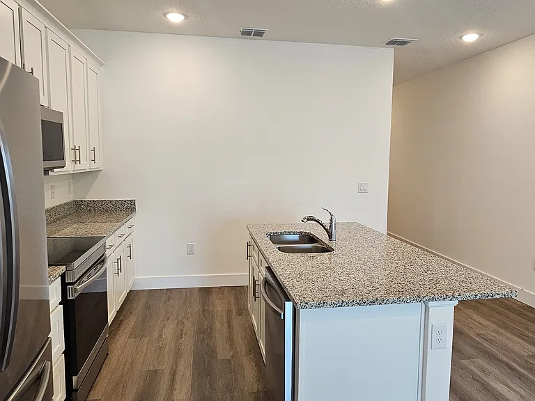 3609 53rd St #2 — Photo 10