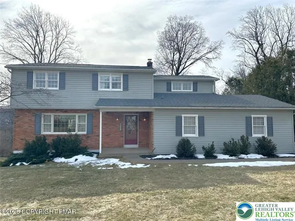 348 Wedgewood Dr, Easton, PA 18045