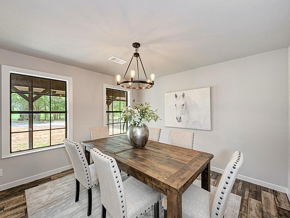 5th image of 2365 Hackberry Rd