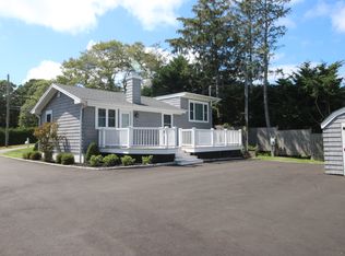 47 Lynn Ave #A, Hampton Bays, NY 11946
