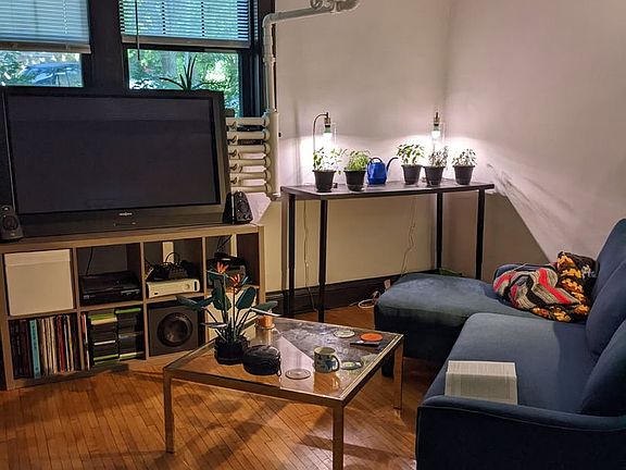 3rd image of 2871 Irving Ave S #B
