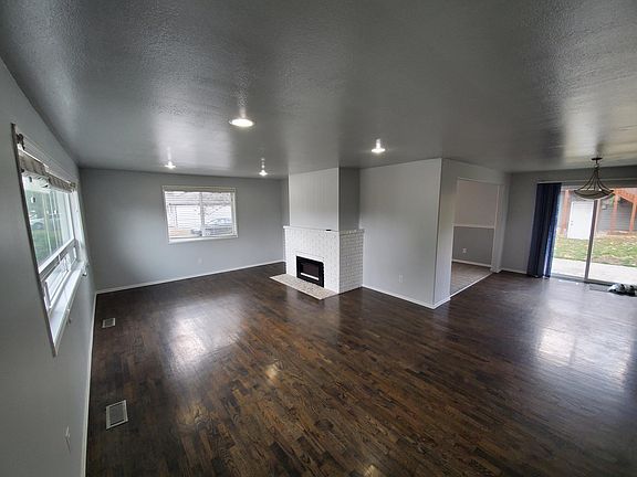 4th image of 18120 64th Ave W