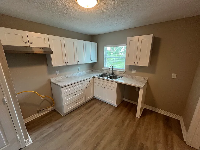 2423 Lolita Dr — Photo 10