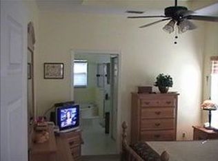 183 Glen Eagle Cir, Naples, FL 34104