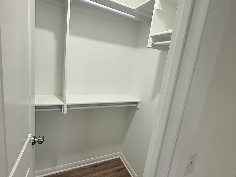 1025 E Hobson Ave #B — Photo 3
