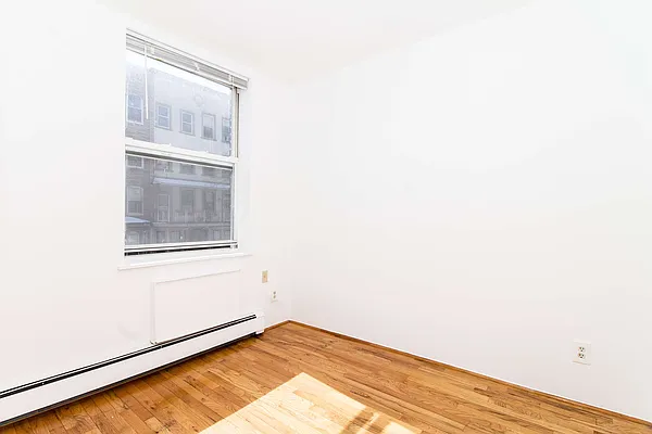 Rented by EXR | media 15