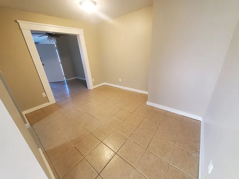 Abbott Acres Apartments — Photo 58