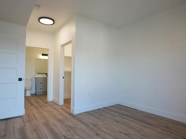 2150 S Main St #314 — Photo 5