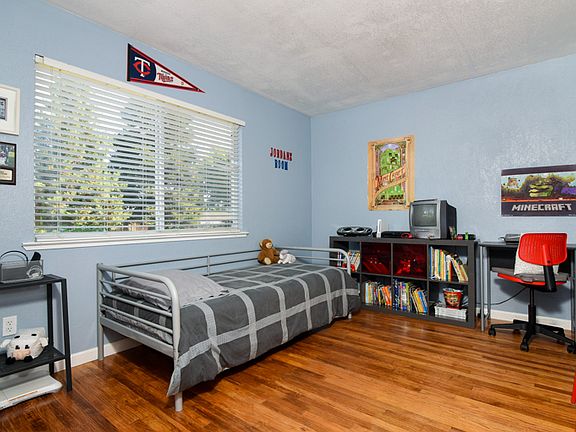 2nd image of 8028 Glen Eva Way