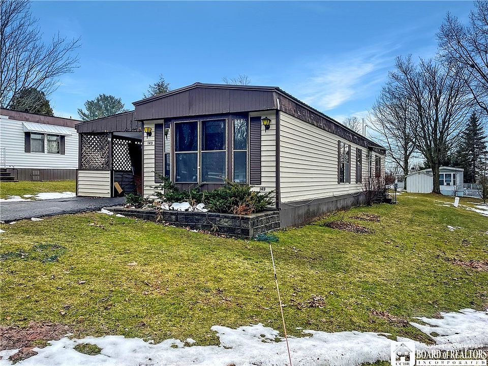 1st image of 143 Greenhurst Village Dr
