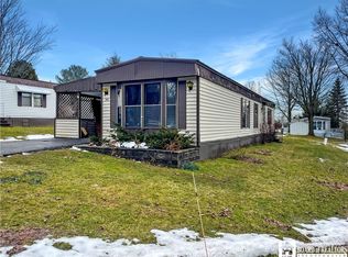 143 Greenhurst Village Dr, Jamestown, NY