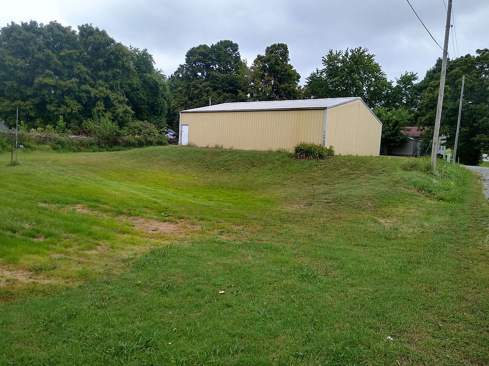 2nd image of 10 North St