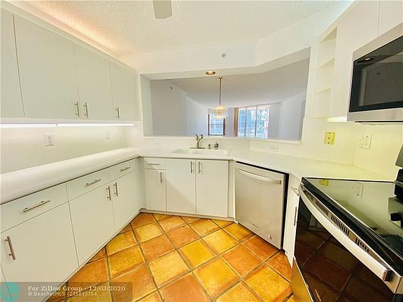 4th image of 7646 Granville Dr #212