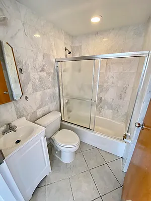 Rented by Voro, LLC | media 7