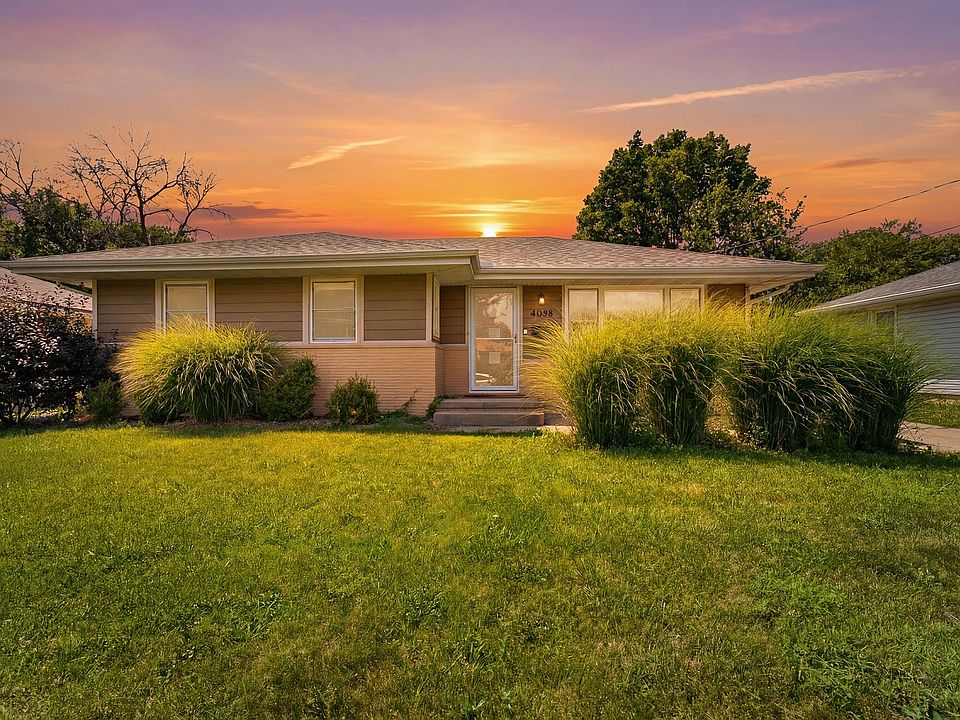 1st image of 4032 Manor Ln