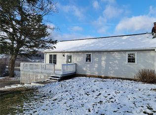 95 Crossridge Rd, Charleroi, PA 15022