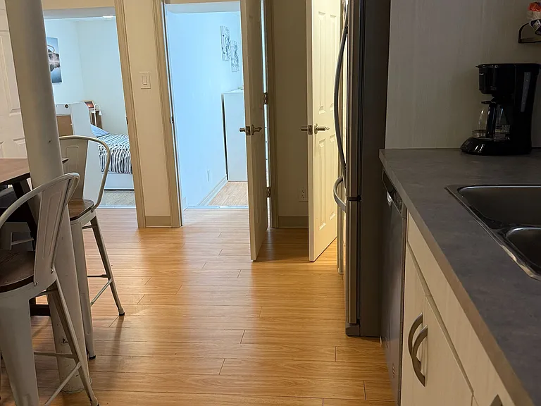 2 Coates Ave #LOWER — Photo 11