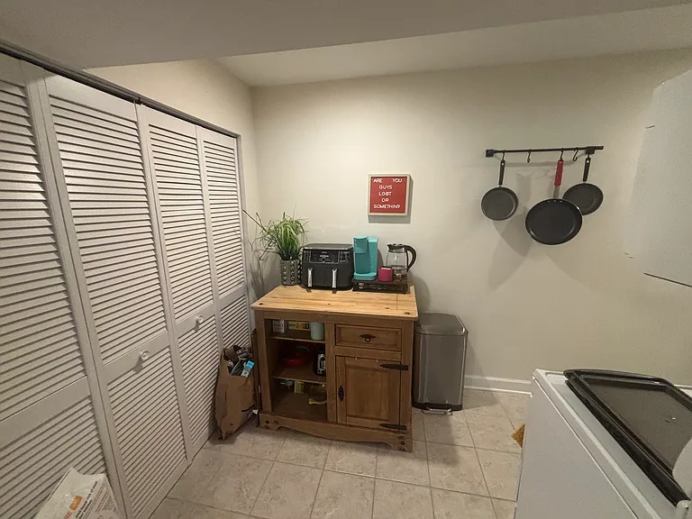 5953 N Kenmore Ave #305 — Photo 6