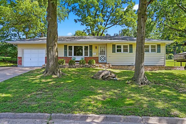 1st image of 2315 Magnolia Ct