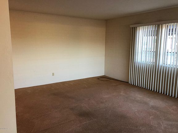 4th image of 301 W Camino Del Sonador