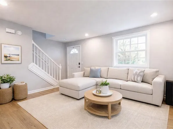 930 19th St, Newport News, VA 23607