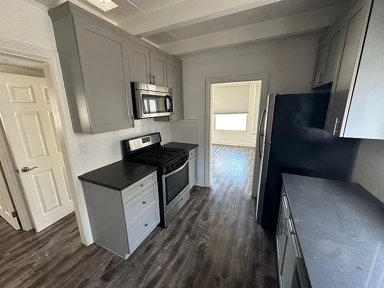 128 Montreal St — Photo 5