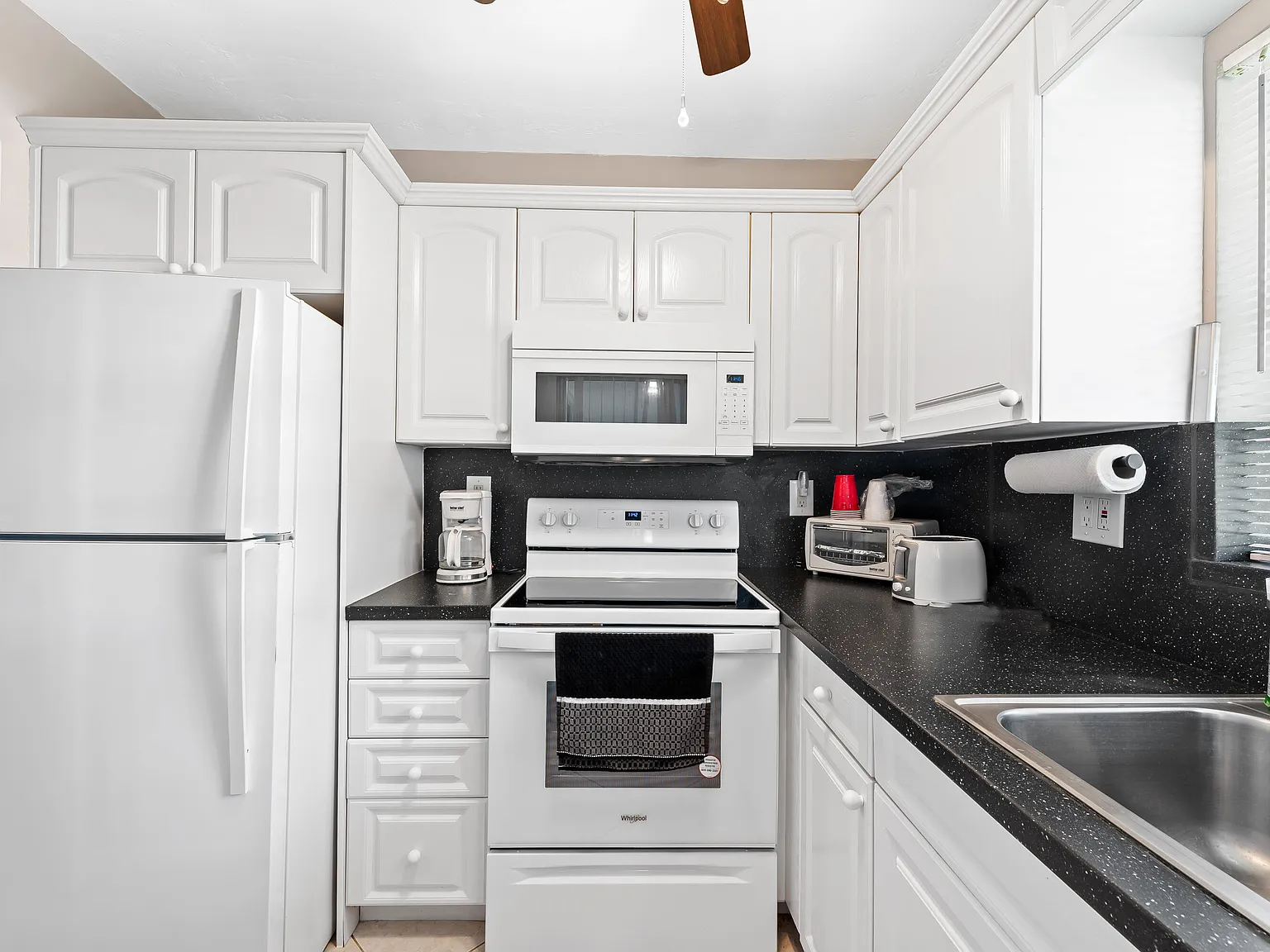 2 bed, 2.0 bath, 1000 sqft, $1,650 — Photo 4