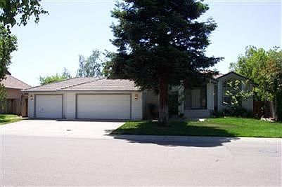 1st image of 206 Quail Hollow Dr