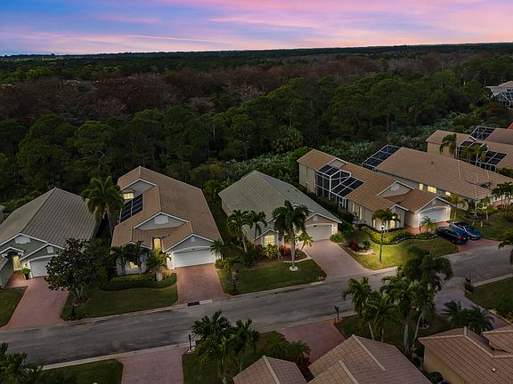 3rd image of 12456 SE Plandome Drive