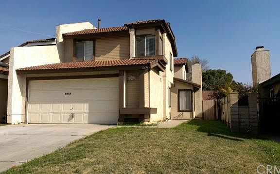 front view with yard