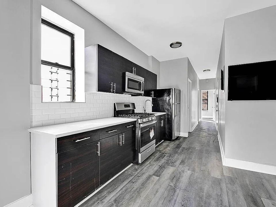 1st image of 1829 Park Pl #2