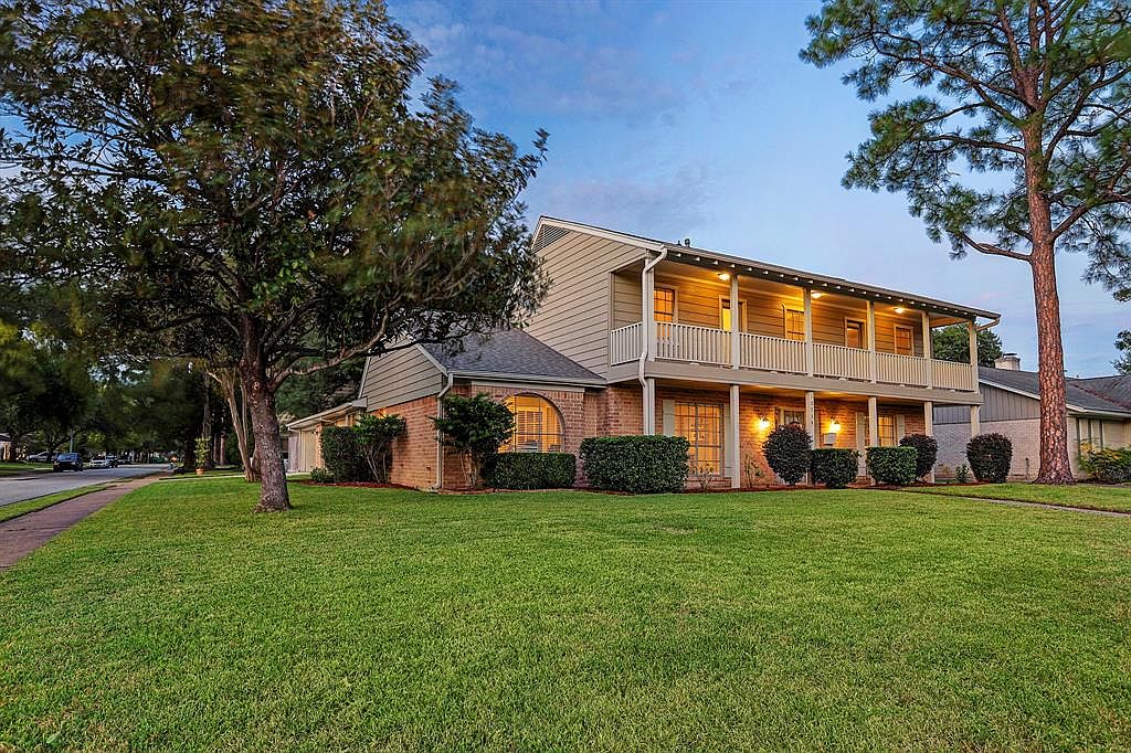 10734 Lynbrook Dr, Houston, TX 77042 Zillow