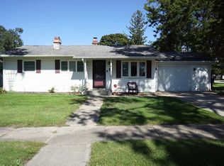 623 Spring Ave, Dekalb, IL 60115