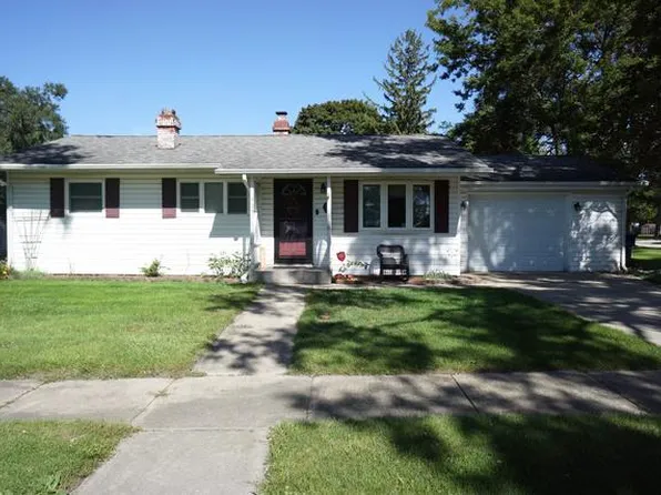 623 Spring Ave, Dekalb, IL 60115