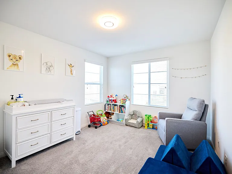 1132 Heliodor Ave — Photo 2