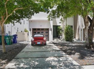 1371 SW 22nd Ter, Miami, FL 33145