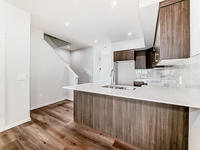 144 Chappelle Dr SW — Photo 36