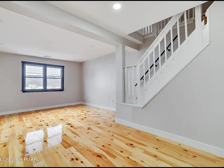 316 Main St #1 — Photo 15