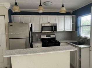 7101 SW 89th Ct APT 212, Miami, FL 33173