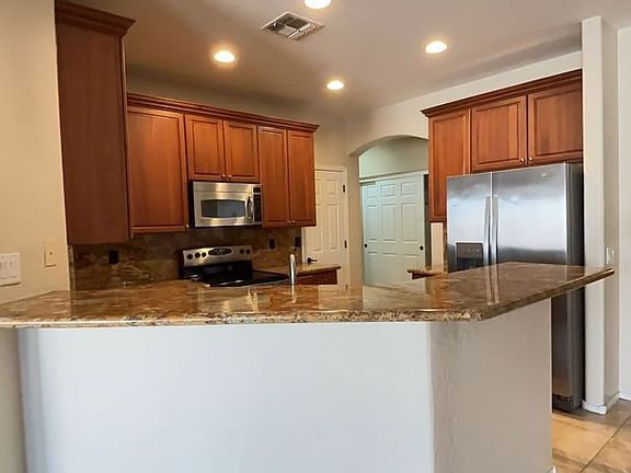5th image of 21504 N Geraldine Dr