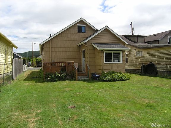 4th image of 1613 Marion St