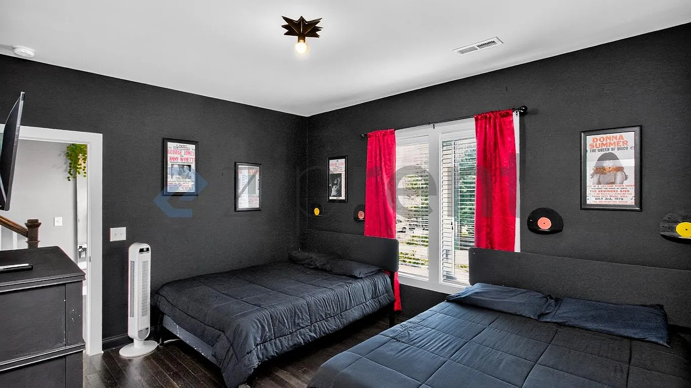 Flats At Highland Heights — Photo 3