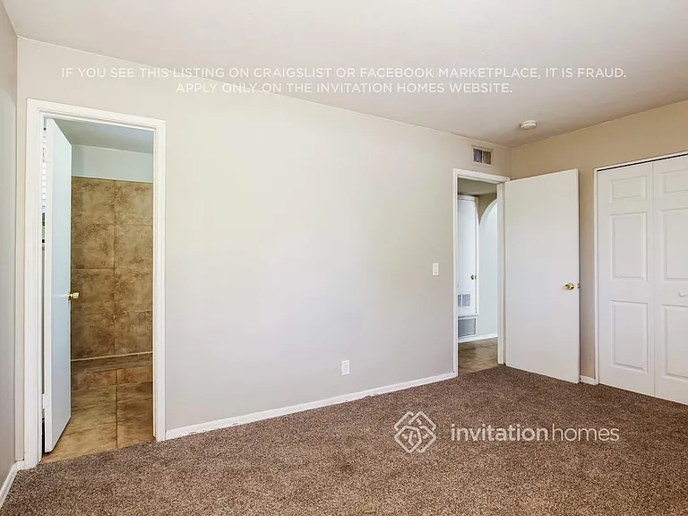 3225 S Albert Ave — Photo 12