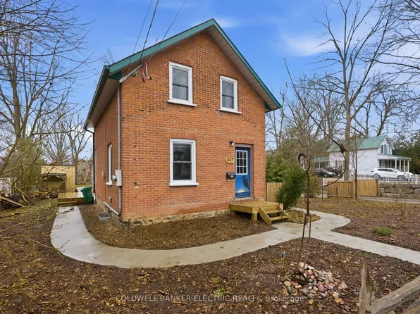 607 Armour Rd, Peterborough, ON K9H 1Z3