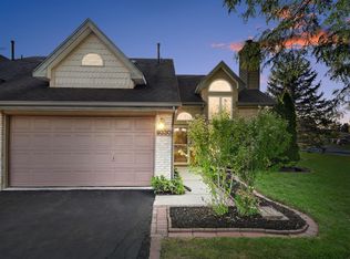 9330 Tyler St, Crown Point, IN 46307